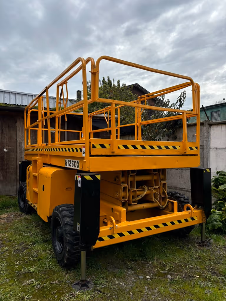 Plataforma elevadora tijera